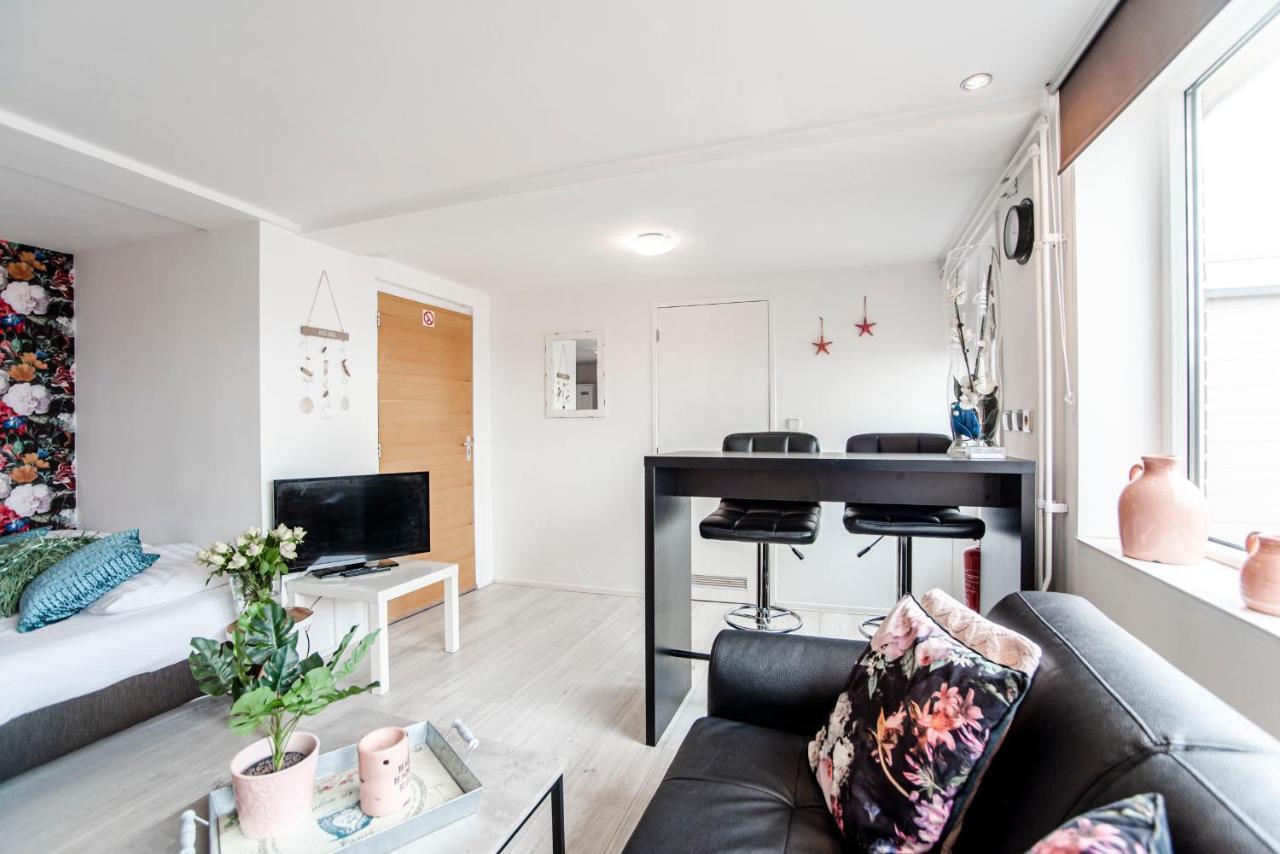 Appartement En Studio Papillon Зандфорт Экстерьер фото